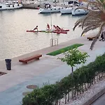 Autentico Velero En Botel