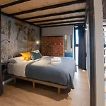 Loft Con Caracter En Valencia. アパート バレンシア