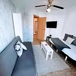 Confort Y Relax Centro شقة