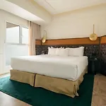 Only فندق فالنسيا