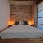 Centrica Y Encantadora Vivienda. * Valencia