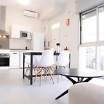 アパート Vlc Host - Cuber *