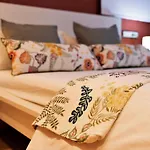 Penthouse Duplex In A 4 Floors Spanish House -8 Min To Center By Metro 瓦伦西亚