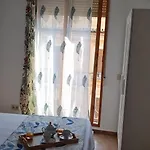 Mediterraneo By Neohotels-centro 8 Min By Metro Апартаменты