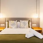 Puerto Beach suites * Valencia