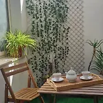 Mediterraneo By Neohotels-centro 8 Min By Metro Апартаменты