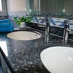 Cosy Apartment With Balcony Between Beach & Center 6P Walencja