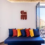 Well Lit And Creatively Designed Apartment Valencia