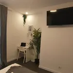 Small And Cozy - G10