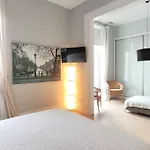 De Lujo Frente Al Mercado Colon. Only Adults Apartment Valencia