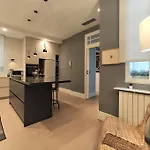 De Lujo Frente Al Mercado Colon. Only Adults Valencia