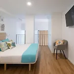 Dormforyou Alameda 12 *