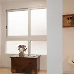 Singularstays Reina Ii Apartment *