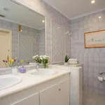 Apartment Singularstays Reina Ii *