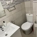 Piso Tranquilo Y Luminoso En *