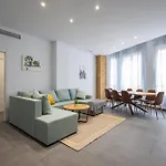 Florit Flats - The Patraix Apartment