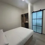 Comodo Ciudad De Artes Wifi Ac Lägenhet