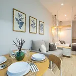 Florit Flats - 4 Guests With Ac And Wifi Near Sorolla Train Station *