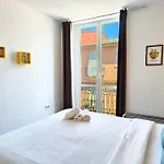 Flats Friends Torres Quart Valencia