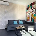 Flats Friends Torres Quart Valencia