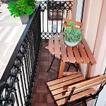 Cosy Apartment With Balcony Between Beach & Center 6P Apartament *