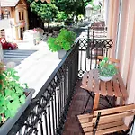 Cosy Apartment With Balcony Between Beach & Center 6P Walencja