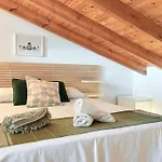 Sunny Cozy Penthouse With A Terrace At Plaza Del Carmen