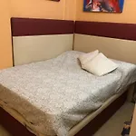 Cozy In Center *