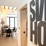 Lovely Exclusivity In Center Apartment
