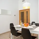 Singularstays Mar44