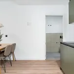 Апартаменты Limehome Carrer D'antonio Ferrandis *