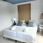 & Co. Saler Boutique Hotel 3*