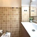 Apartment Silk Exchange - Market *