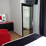 Rous - Solo Adultos 酒店