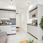 Limehome Calle De Cadiz *
