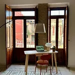 Artisan Haven: El Cabanyal Oasis Сasa de vacaciones *
