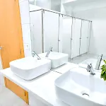 Capsule 胶囊旅馆