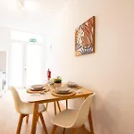 Apartment Florit Flats - The Maritim Metro Station