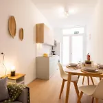 Apartment Florit Flats - The Maritim Metro Station Valencia