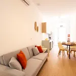 Florit Flats - The Maritim Metro Station Valencia