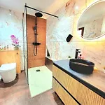 Villa Montevistas Retreat- Cycling, Hiking, Relaxation, 25 Minutes