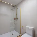 Florit Flats - The Maritim Metro Station Apartment