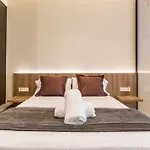 Apartment Valencia Guest North Station Pen Suites Valencia
