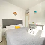 Gypsy Budget Shared Flat Alloggio in famiglia