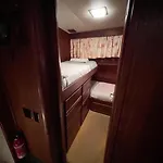 Yacht Our Alissa 보트호텔