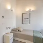 Residencia Universitaria Trinitarios Apartment *