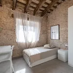 Residencia Universitaria Trinitarios *