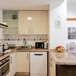 Fivestepstosea - Apartment