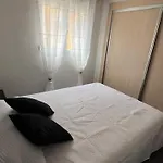 아파트 Near The 발렌시아