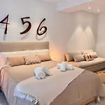 Lägenhetshotell Valencia Guest Bis Suites Ruzafa 4*